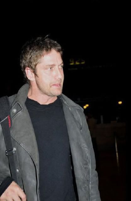 Gerry Arrives in Philly to Begin Filming Law Abiding Citizen 1-7-09 111f7ffd