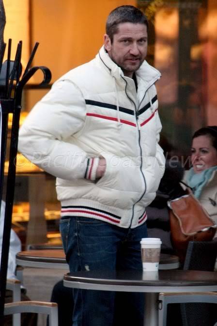 Gerard Butler is Starbucks Sexy (Aspen) Capture7