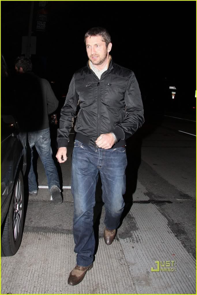 Boa Steakhouse - Jan 23, 2010 Gerard-butler-boa-steakhouse-01