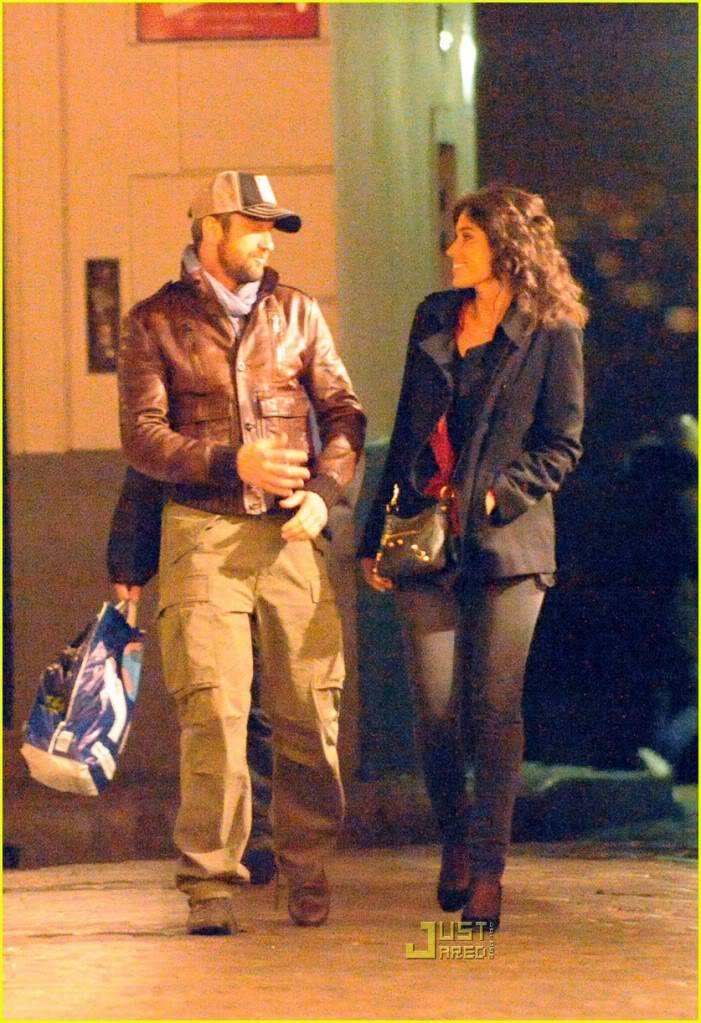 Gerry in Paris with Laurie Cholewa Gerard-butler-laurie-cholewa-date-1