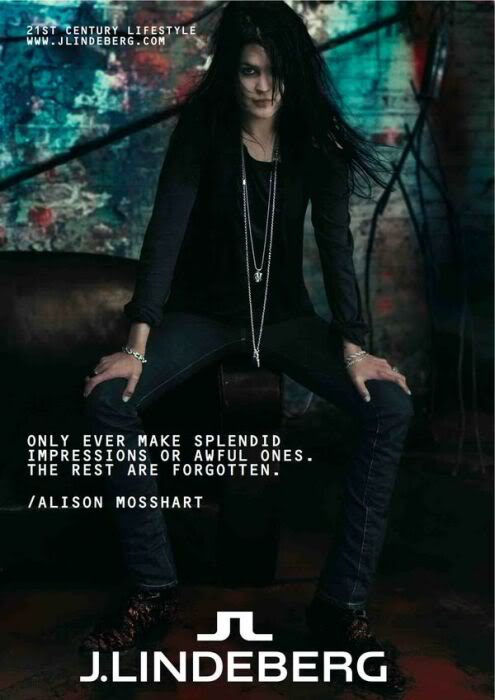 Alison Mosshart fait de la pub... - Page 2 538597138_l