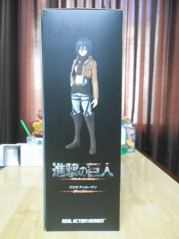 [Review] Mikasa Ackerman RAH -Shingeki no Kyojin- (Medicom Toy)  Mikasacajalateral1_zps538faa3a