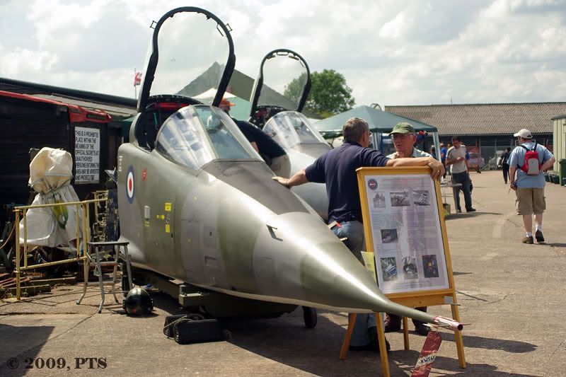 Cockpit-Fest - Newark Jag02