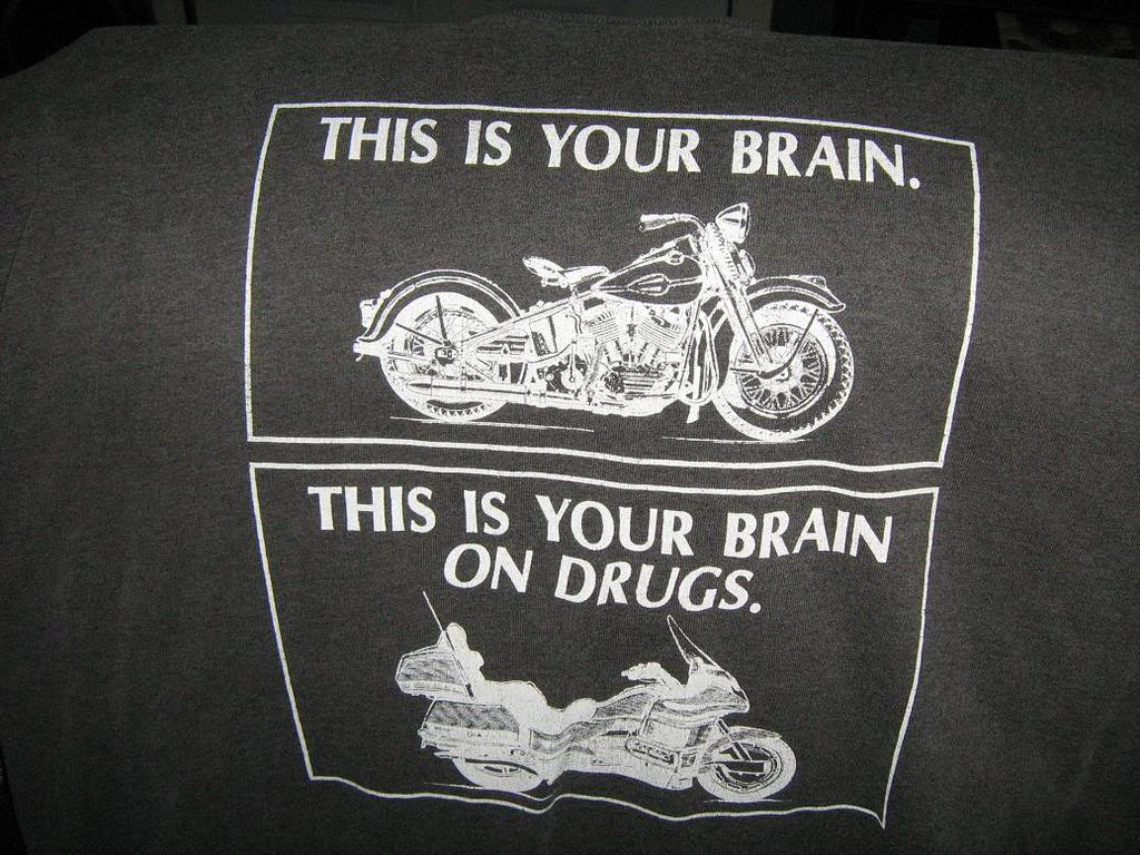 Humour en image du Forum Passion-Harley  ... - Page 20 Shirt2