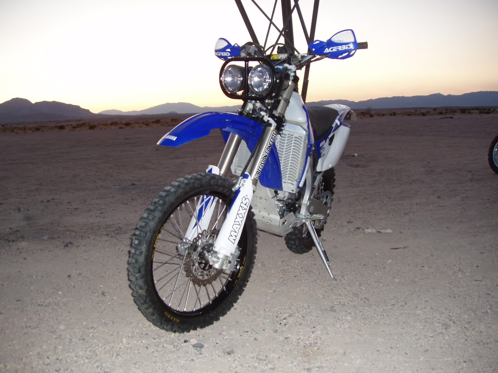 Yamaha XT 250 SEROW versión "TOURING" P1010031