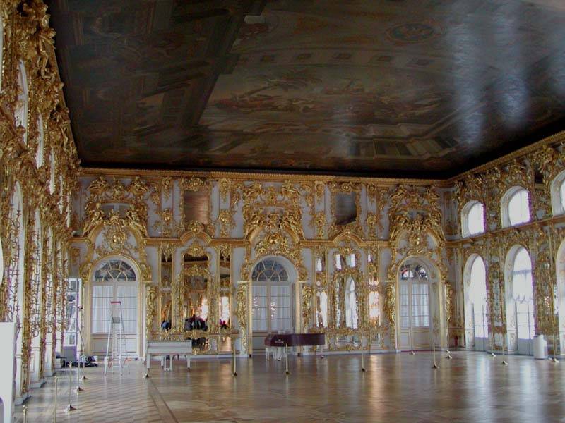 Los palacios de los Romanovs - Página 23 Catherine_Palace_ballroom