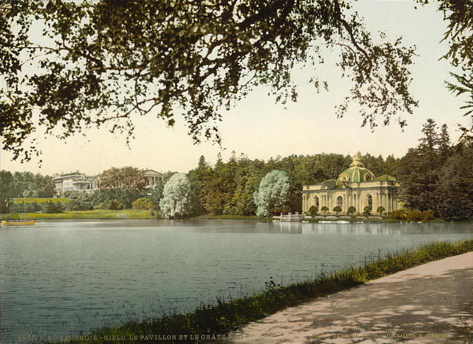 Los palacios de los Romanovs - Página 24 Tsarskoe_Selo_Grotto_pavillion_and_