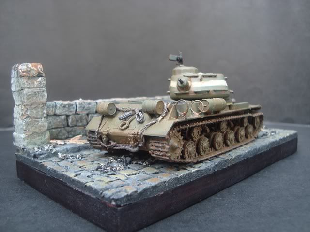 IS-2  en 1/72 IS-2002