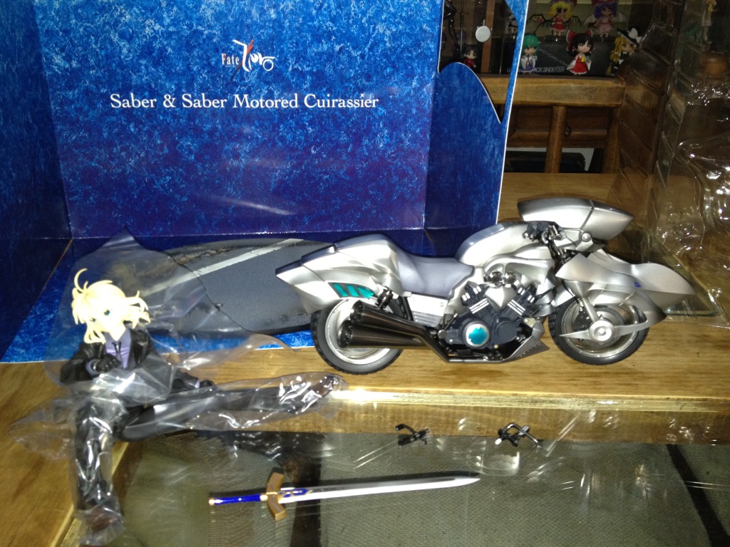 [Preview] saber 1/8 & saber motored cuirassier -Fate/ZERO- (Good Smile Company) IMG_0518