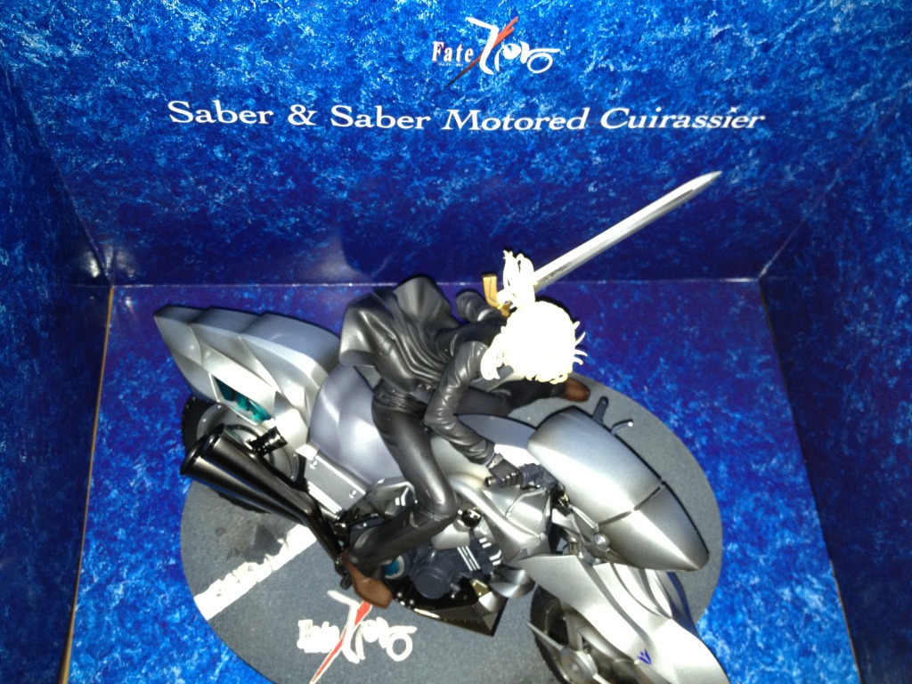 [Preview] saber 1/8 & saber motored cuirassier -Fate/ZERO- (Good Smile Company) IMG_0574