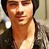 NOVO BLEND,(08,Julho) p.13 - Pgina 3 Joe-jonas-urth-cafe