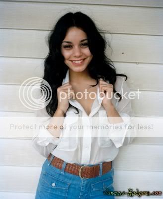 Vanessa Hudgens Bhjgygbj