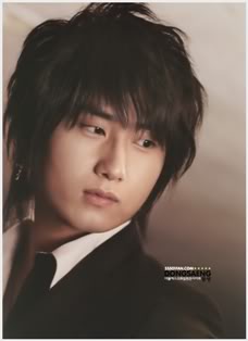 Heo Young Saeng 1185089175_042