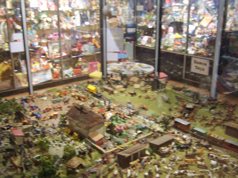 Toy Museum STA76141-1