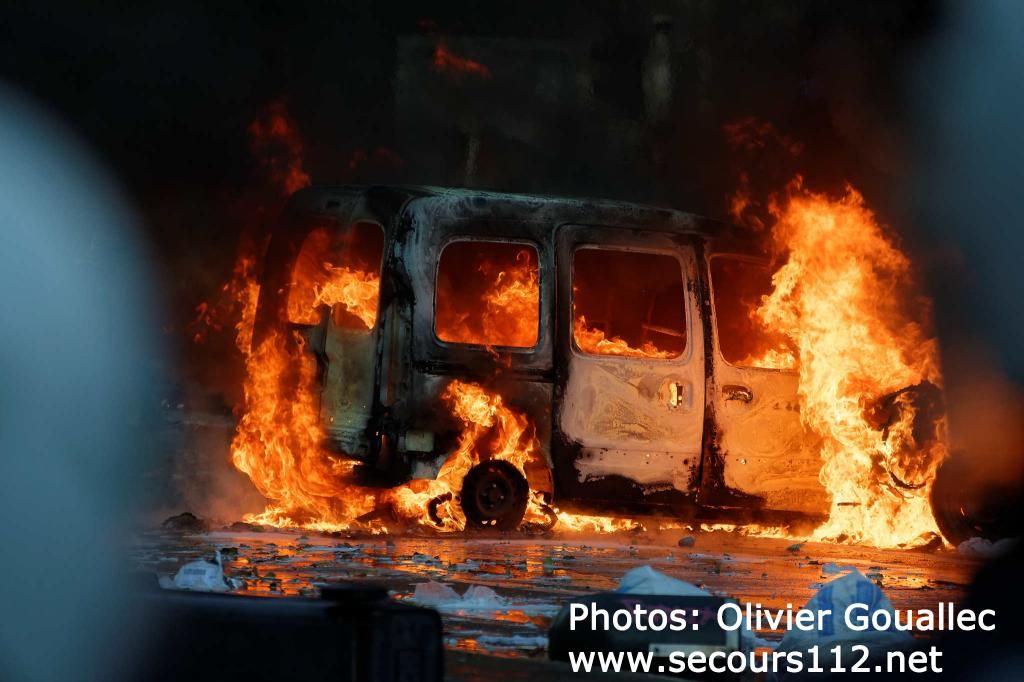 Bruxelles : la manifestation se termine dans la violence (6/11/2014 + photos) TSRWatermark-0005_zps024d07df