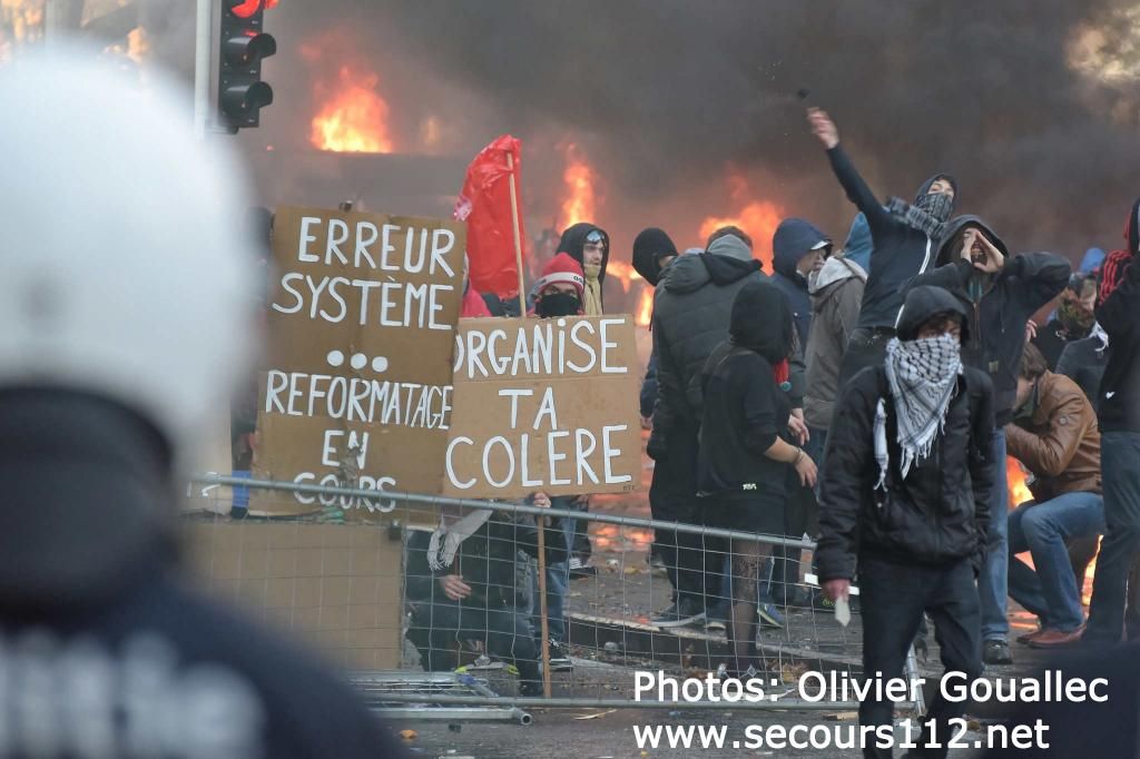 Bruxelles : la manifestation se termine dans la violence (6/11/2014 + photos) TSRWatermark-0026_zpseba2d5e2