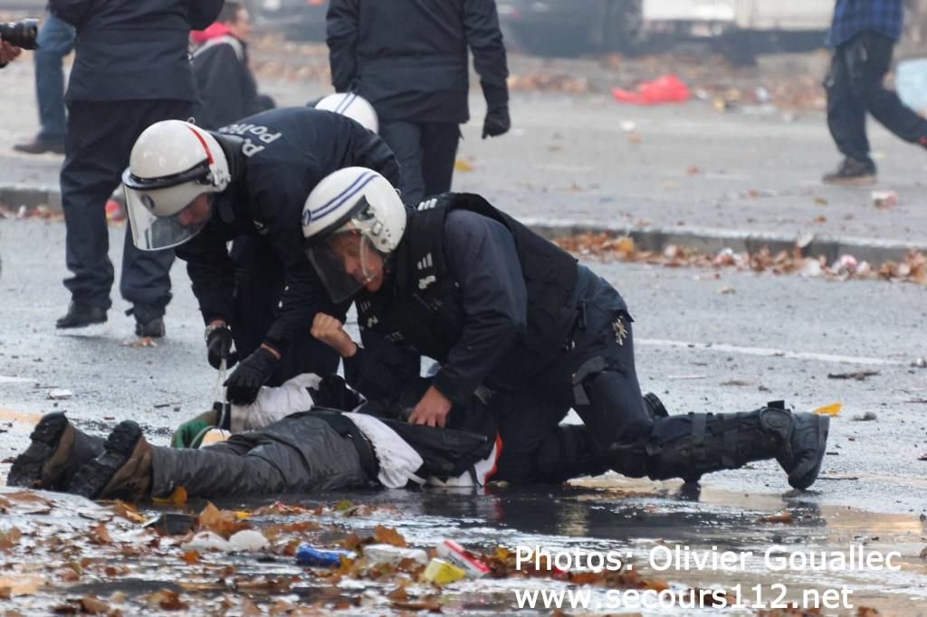 Bruxelles : la manifestation se termine dans la violence (6/11/2014 + photos) TSRWatermark-0032_zpsd20b7d7f
