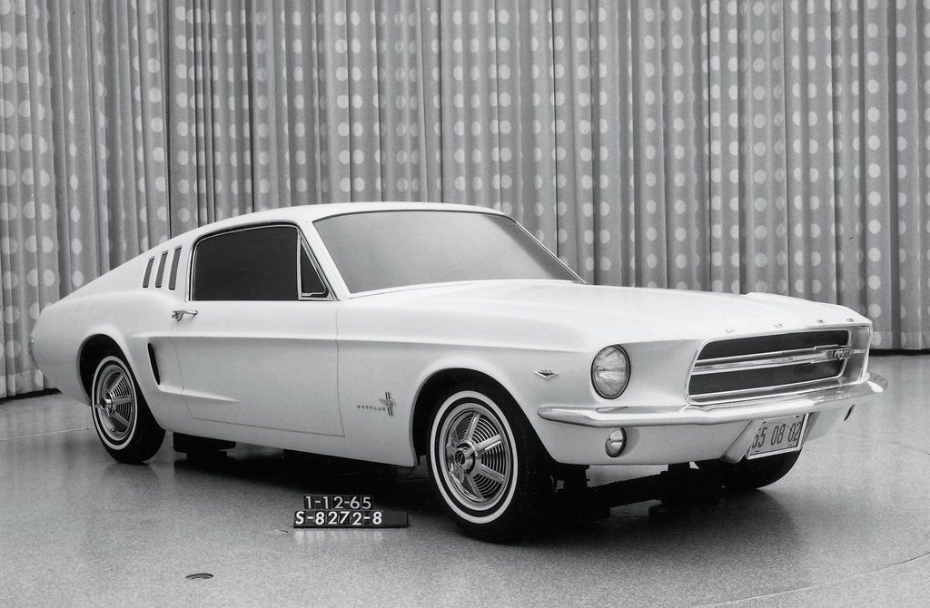 Referencia: Ford Mustang 1964 até 1972 1967%20Mustang%20Fastback%20Concept_zpsxndlm6yh