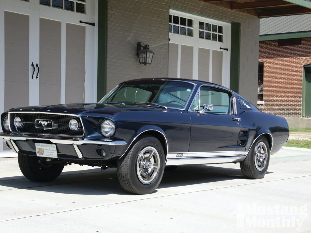 Referencia: Ford Mustang 1964 até 1972 1967%20Mustang%20GTs%20were%20ordered%20with%20the%20Competition%20Handling%20Package%20388%20only%20195%20141%20were%20Fastbacks%2033%20Coupes%20and%2021%20Convert_zpsczk1y8mq