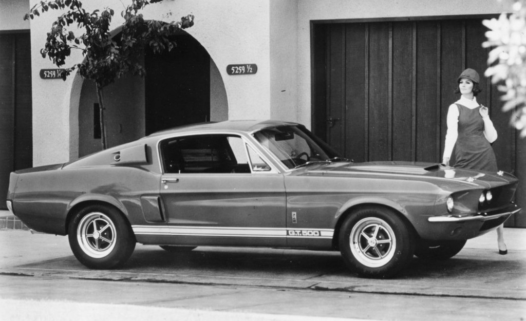 Referencia: Ford Mustang 1964 até 1972 1967%20Shelby%20GT%20500%20Promotional%20Photo%201_zpsnvzaziue