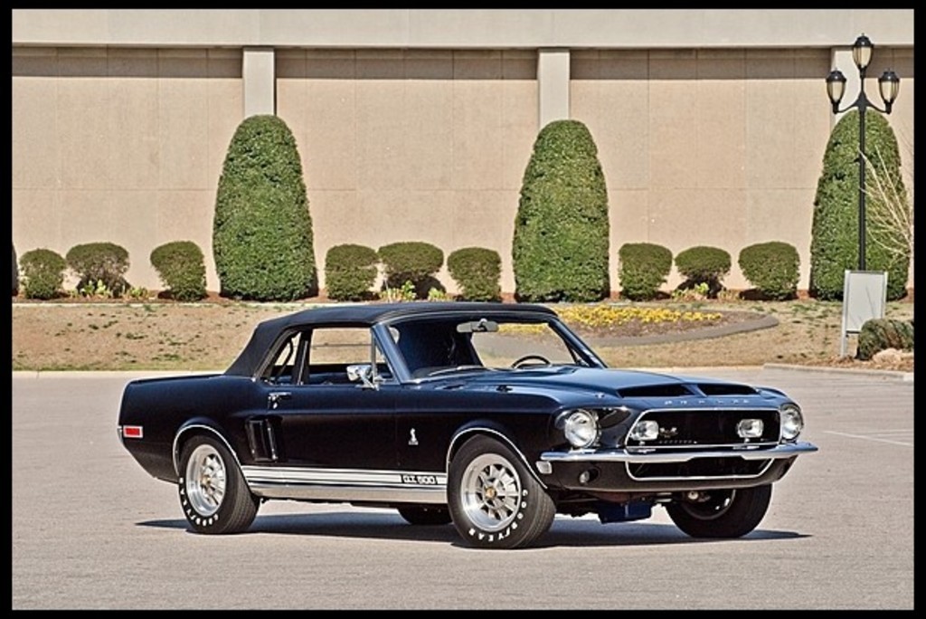 Referencia: Ford Mustang 1964 até 1972 1968%20Shelby%20427%20GT500%20Convertible%20400%20horsepower%20the%20Cobra%20Le%20Mans%20427%20made%20this%20Shelby%20one%20of%20the%20rarest%20of%20its%20kind._zpsmovwzwfb