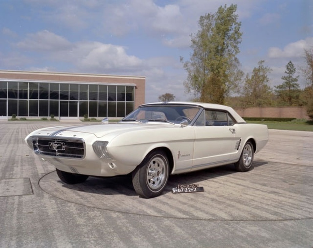 Referencia: Ford Mustang 1964 até 1972 Mustang%20II%20Concept%20Car_zpsswty2pqv