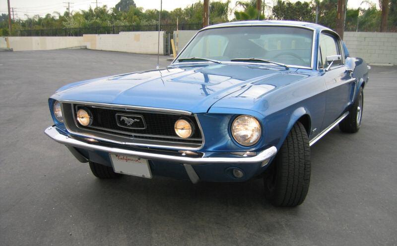 Referencia: Ford Mustang 1964 até 1972 One%20of%20256%201968%20Mustang%20Fastbacks%20that%20were%20built%20with%20a%20Deluxe%20Bench%20Seat_zpscrwr8aff