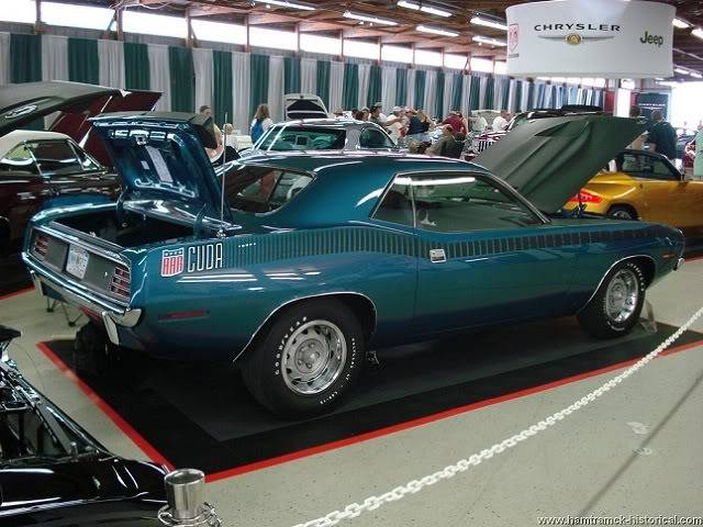 Referencia: Plymouth Cuda & Barracuda 1970%20Barracuda%20Blue%20Exterior%20Color%20Choices%203%20Jamaica%20Blue%20Metallic_zpslbre3vao