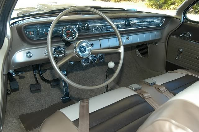 Referencia: Pontiac Catalina - Grand Prix's 1961%20SD-421%20Catalina2_zpsvkujjmw0