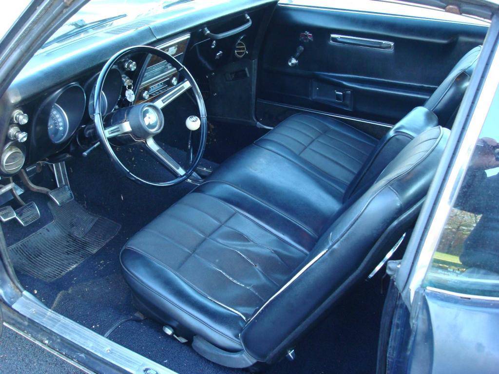 Referencia: Pontiac Firebird 1967%20-%201969%20Firebird%20you%20could%20get%20a%20front%20bench%20seat%2031.60.%20Less%20than%201%20opted%20for%20this%20option%20to%20replace%20the%20standard%20bucke_zpsym4qezfx