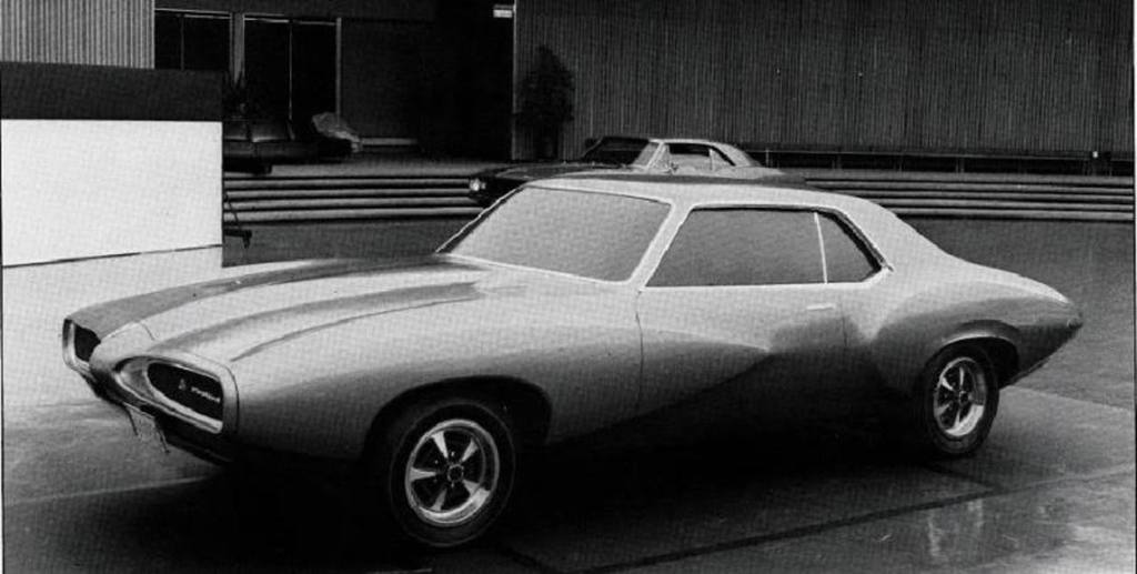 Referencia: Pontiac Firebird 1967%20Firebird%20Prototype_zpsgob7mqgw