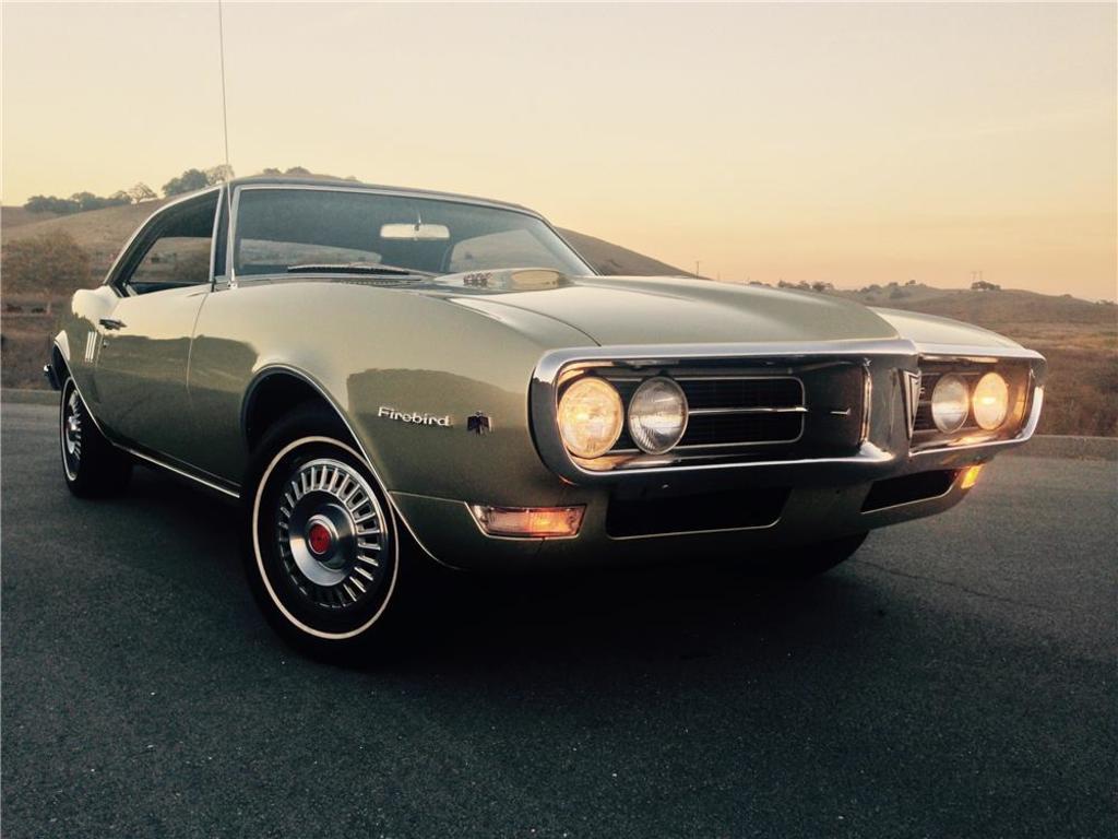 Referencia: Pontiac Firebird 1968%20Firebird%20400%20with%20NC%20F70x14%20WSW%20tires_zpshvbavuhg