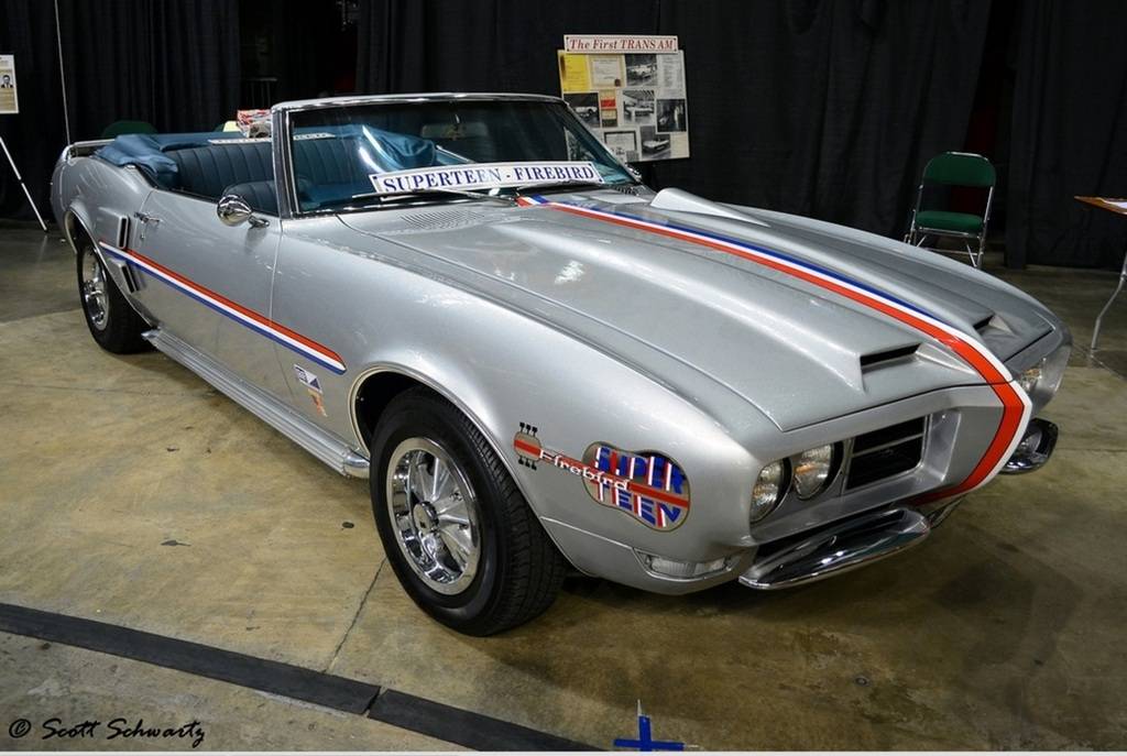 Referencia: Pontiac Firebird 1968%20Superteen%20Firebird%20400%201%20of%2031_zps921li55e