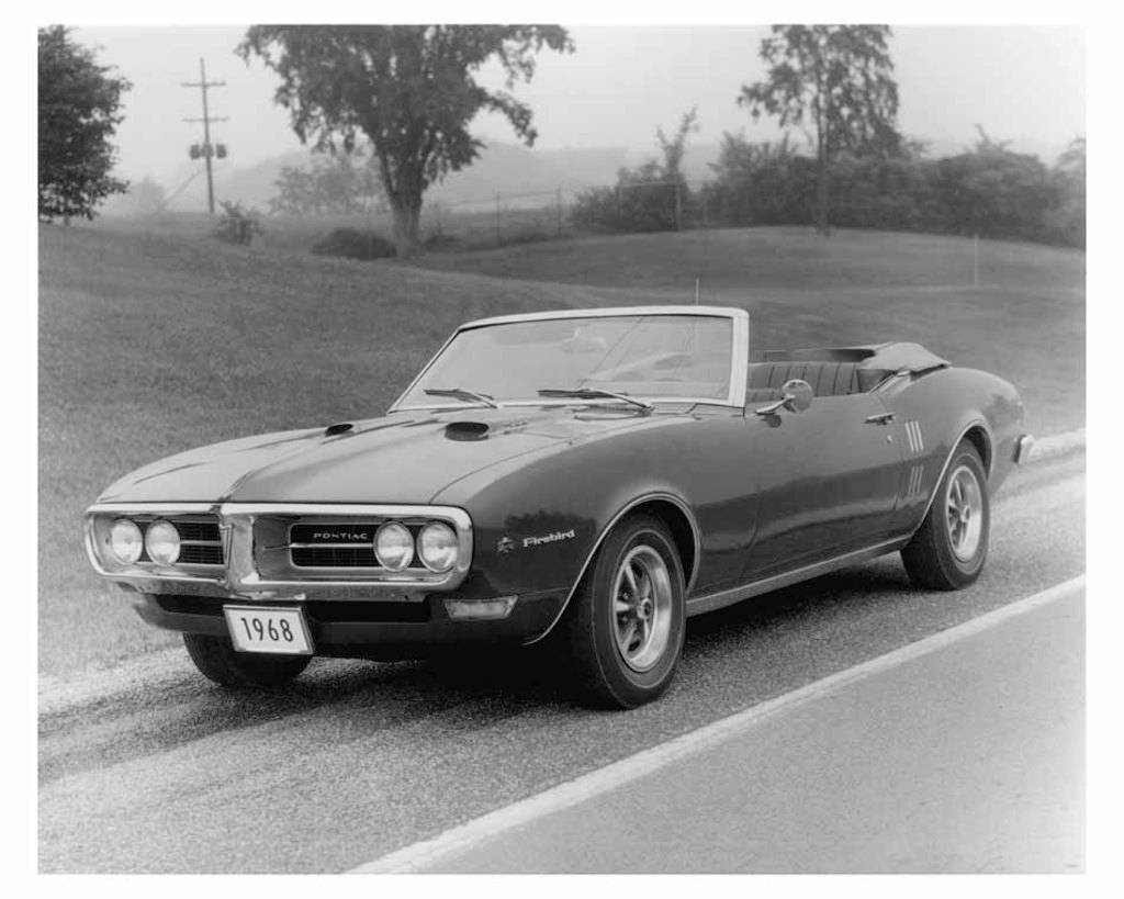 Referencia: Pontiac Firebird 1968%20firebird%20Press%20Release%20Photo_zps5ceqf7wg