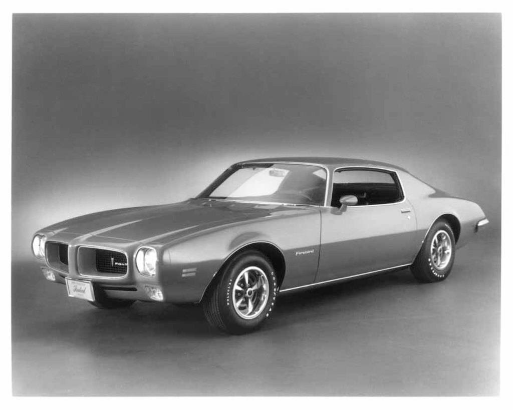 Referencia: Pontiac Firebird 1970%20Firebird%20Promotional%20Photo_zpslmeduysq