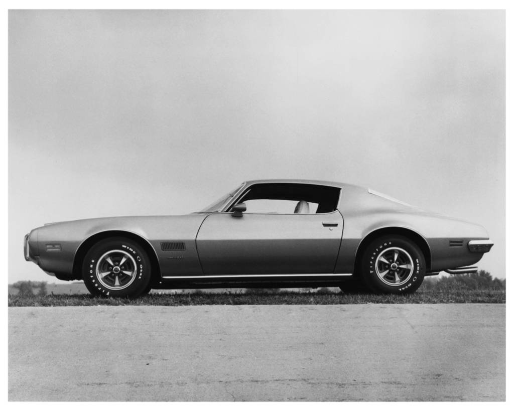 Referencia: Pontiac Firebird 1971%20Formula%20400%20Firebird%20Promotional%20Photo_zpsixslsjam