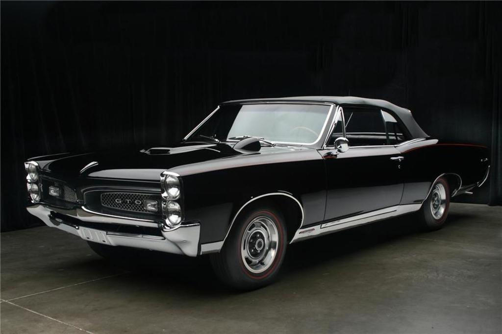 Referencia: Pontiac GTO 1967%20Hurst%20Dual%20Gate%20Shifter%20standard%20with%20TH400%20and%20console.%20Hood%20mounted%20Tach1_zpsrkdk08ag