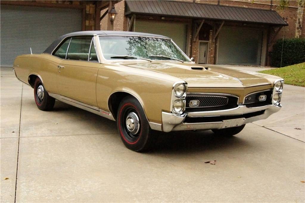 Referencia: Pontiac GTO 1967%20PONTIAC%20GTO%20RAM%20AIR%20HARDTOP_zpsuuzknm77