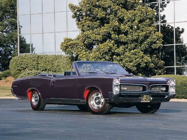 Referencia: Pontiac GTO 1967%20Pontiac%20GTO%20Convertible%20-%20Plum%20Mist1_zpsng2ueym3