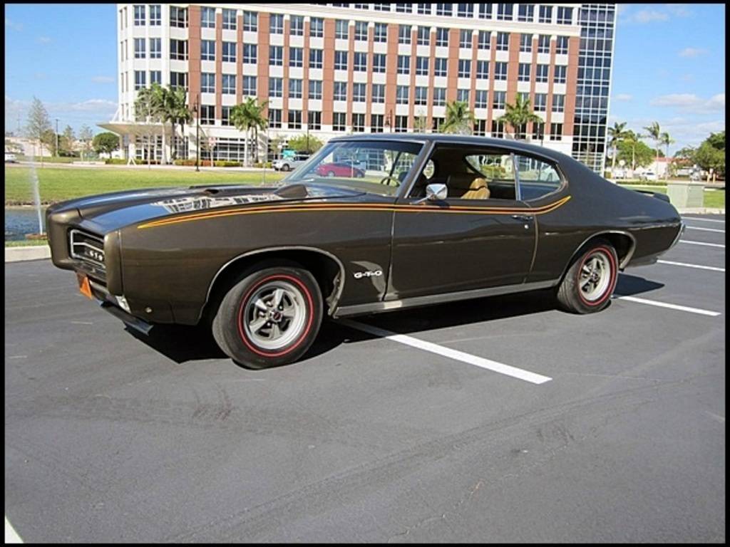 Referencia: Pontiac GTO 1968%20RAIV%20GTO%20in%20Expresso%20Brown%201969%20only%20Judge%20Stripe%20is%20incorrect_zpssyszin8k