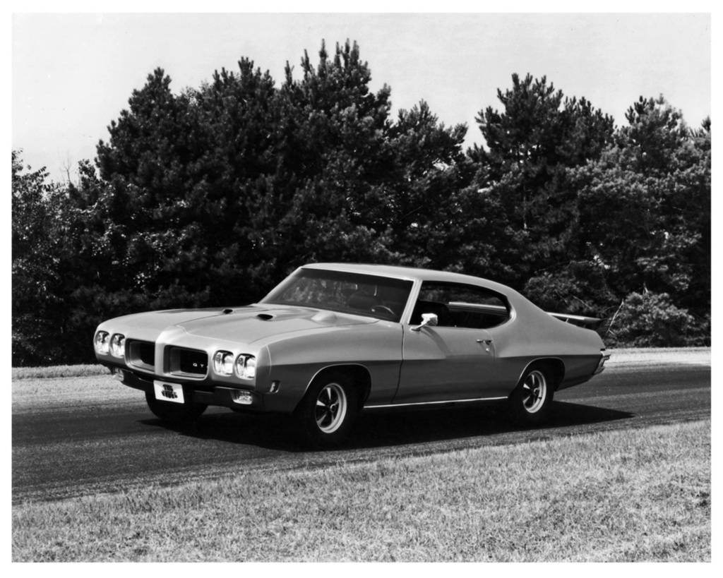 Referencia: Pontiac GTO 1970%20GTO%20Judge%20Promotional%20Photos_zpsu3ghw9kj