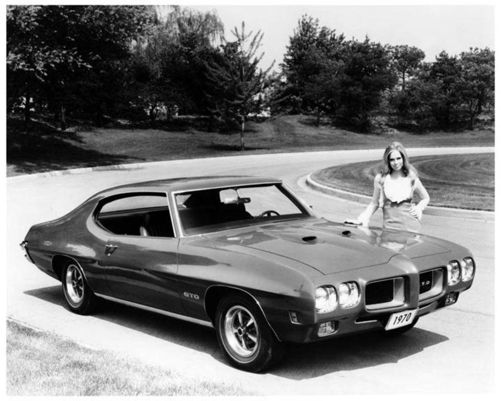 Referencia: Pontiac GTO 1970%20GTO%20Promotional%20Photos_zpslsyiagwj