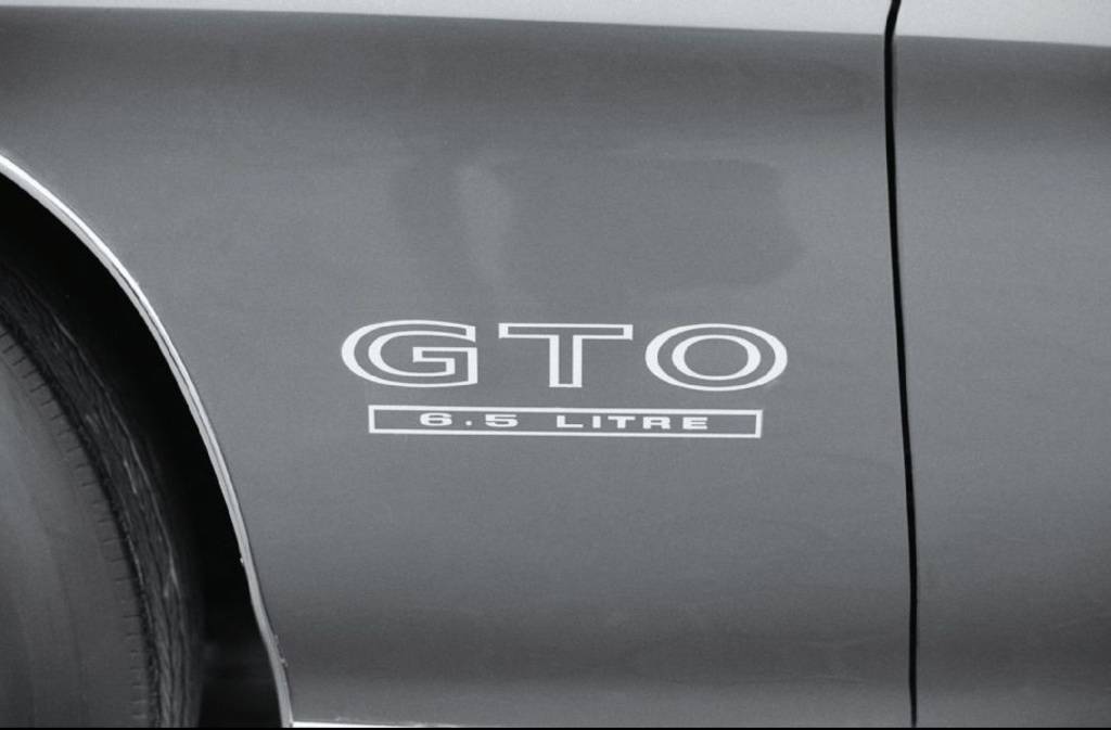 Referencia: Pontiac GTO 1970%20pre%20produciton%20GTO%20Fender%20Decal%20Never%20Produced_zps5o2bbnod