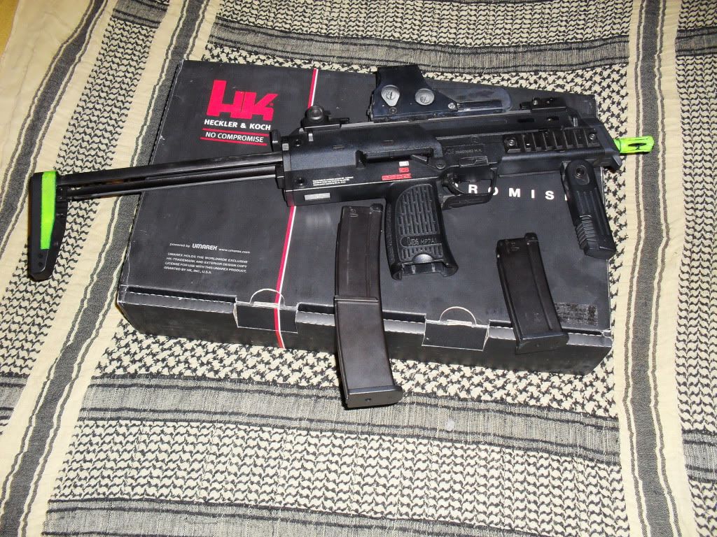 Replica KWA MP7  SDC12439