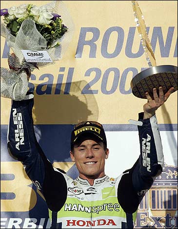 James Toseland's Pics - Page 3 Victory_podium_365_365x470