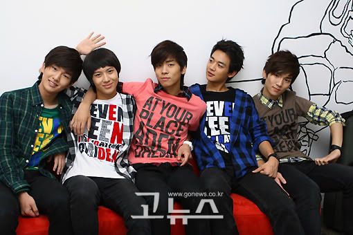 [PICS] Let's Shinee~ N2008092315574538701rx41