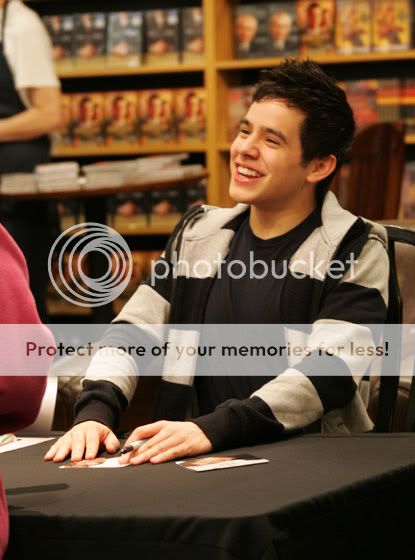 CD Signing at Fort Union Deseret Book - Utah ArchuletaSign4