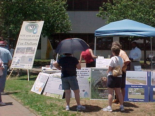 Raleigh Independence Day TEA Party 2009 MVC-009F-2