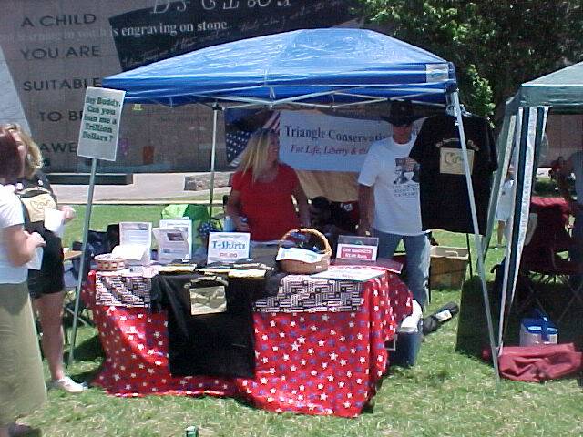 Raleigh Independence Day TEA Party 2009 MVC-017F-1