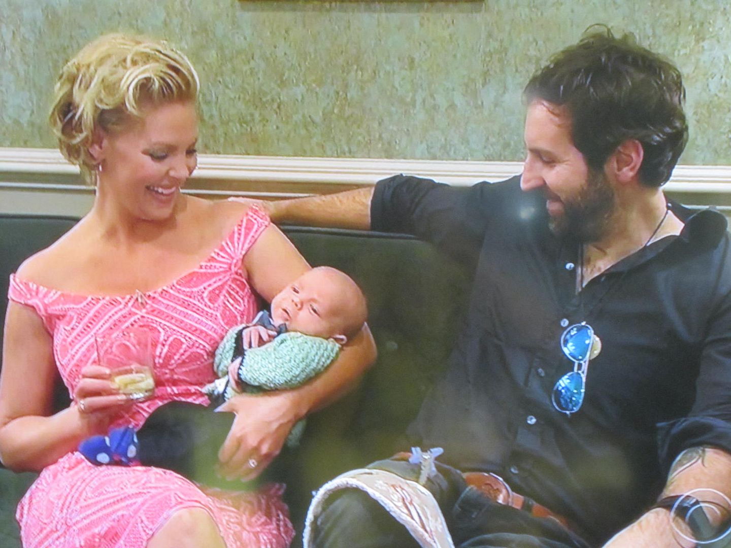 K. Heigl new baby on Corden, on Tuesday IMG_0004_zpswla1y8ta